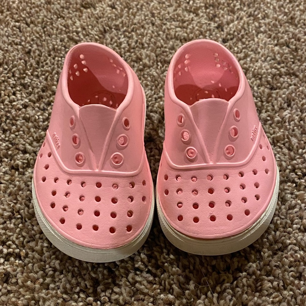 6c pink toddler native shoes